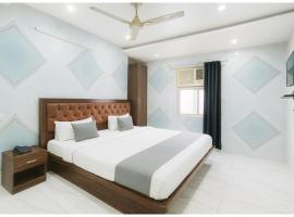 Krishna Imperial Palace Charbagh- Palace near Lucknow Railway Station # Free Wifi # Room Service And Parking Facility - Fully Air conditioning Luxuary Room - Top Rated Hotel In Lucknow, hotel poblíž Chaudhary Charan Singh International Airport - LKO, Lakhnaú