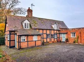 Finest Retreats - Cricketers Cottage