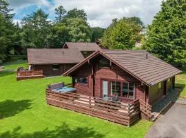 Lady Galloway 30 with Hot Tub