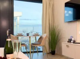 URBAN APARTMENTS Premium Global 25th floor No 10 - Air Condition - Free Garage