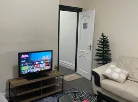 Modern & Cosy 2-Bedroom Flat in Sunderland