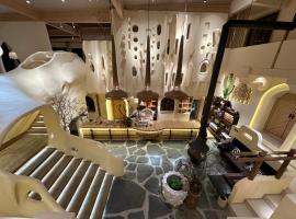 Siguniang Mountain Lanxi Wild Luxury Hotel, hotelli kohteessa Mount Siguniang