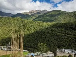 Siguniang Mountain Lanxi Wild Luxury Hotel