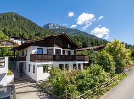 Ferienhaus Schrederleite, hotel in Waidring