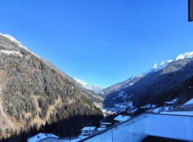 Haus ÜberSee – hotel w mieście See