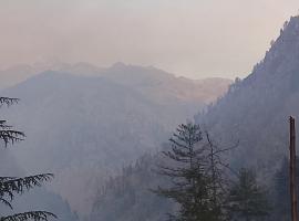 Apple garden cafe and stay, hotel i Manīkaran