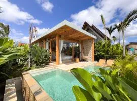 Desa Hut - Serene Tropical Hideaway Rice Fields near Seminyak