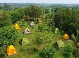 TrailfourWD Riverfront Adventure Camp & Outdoor Retreat