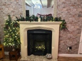 Wisteria Cottage an authentic and enchanting 2 bedroom cottage experience, hotel in Aberdare