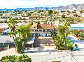Villa Venta Ruizo Terraza Enorme con Piscina Barbacoa y Vistas Espectaculares- ideal para familias, hotel a Lorca