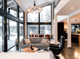 High-Quality 4BR Villa in Ruka - Private Hot Tub & Sauna, hotelli Rukalla