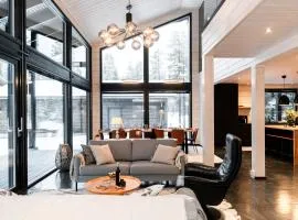 High-Quality 4BR Villa in Ruka - Private Hot Tub & Sauna