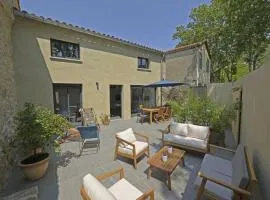 La maison du merle bleu