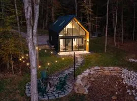 Waterfront Cabin with Hot Tub near French Lick, IN