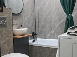 2 комнатные аппартаменты Комиссаррва дом 26