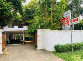 Hotel Galaxy, hotel in Minneriya