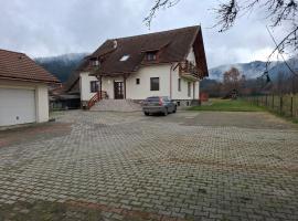 B&B Granada, hotel a Covasna