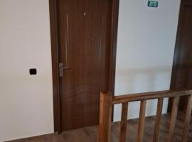 B&B Granada, Hotel in Covasna