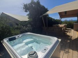 Retreat & Glamping Terre di Sacra in Toscana, hotel en Capalbio