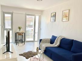 Cozy studio avec balcon aux portes de Genève, ξενοδοχείο σε Ambilly