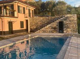 Villa-swimming pool Ca'Du'Ma' Portofino view est, hotel a Lavagna