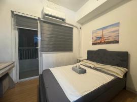 Grace Residences Condotel Paris & Singapore Concept Near McKinley, hôtel à Manille