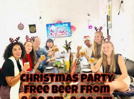 Vangvieng Rock Backpacker Rooftop Hostel