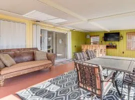 Dockside Punta Gorda Anglers Retreat on Canal!