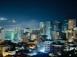 Joli f3 a Gambetta - king bed - fast internet - 100m2