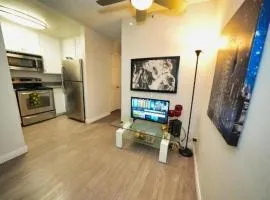 Tranquil Getaway With Pool & Balcony