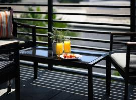 The Mandarin at Main Place - Free Disney Gift Gard, hotelli kohteessa Orange