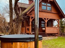 Sosnowy domek w rezerwacie nad Narwią, ξενοδοχείο σε Bokiny