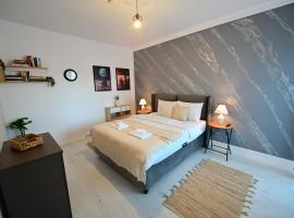 FLH - Moonwalk, hotel em Sibiu