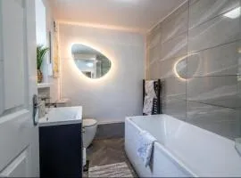 Telford Family 3 Bedroom Retreat