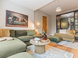 Spacious 4-Bed Cottage with Hot Tub&Parking, hotel i Malvern Wells