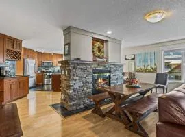 Mountain View Retreat Elegant 3BR condo with Gym