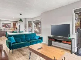 2BR Bow Valley Retreat with BBQ Near Parks and Banff