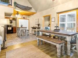 Emerald Point, Lakefront with Gorgeous Views