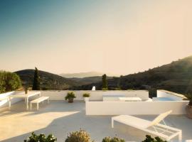 Villa OMalley Into the Cycladic wild, hotel en Kamári