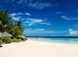 STUDIOS DEL CARIBE APARTHOTEL Pool - BAVARO Beach - WIFI - PARKING, hotel in Punta Cana