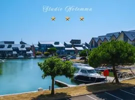 Studio NOLEMMA - Vue port et mer avec parking