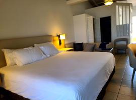 Villa King Deluxe Plus at Boundless Bliss Hotel, hotel di Raphune