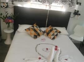 Kyriad Lille - Roncq, hotel v destinaci Roncq