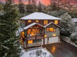 Luxury Park City Mountain Home Sleeps 14 with Hot Tub and Mountain Views