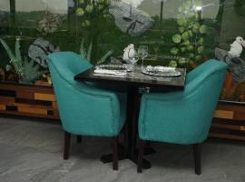 Hotel Exotic Plaza, hotel u gradu Duala