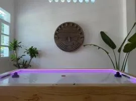 casa aria mesa de hockey,pinpong y patio privado