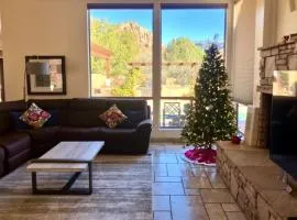 High end Haven for Family - Views Luxury Pool