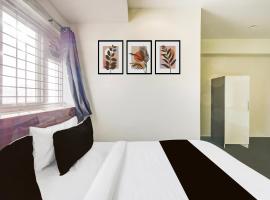 Hotel O Malani Inn, ξενοδοχείο σε Kukatpalli