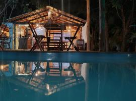 Cris Beach House, hotel v destinaci Fortim