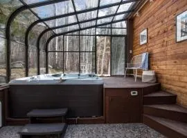 Condor by AvantStay Gorgeous Mountain Home w Hot Tub Sauna